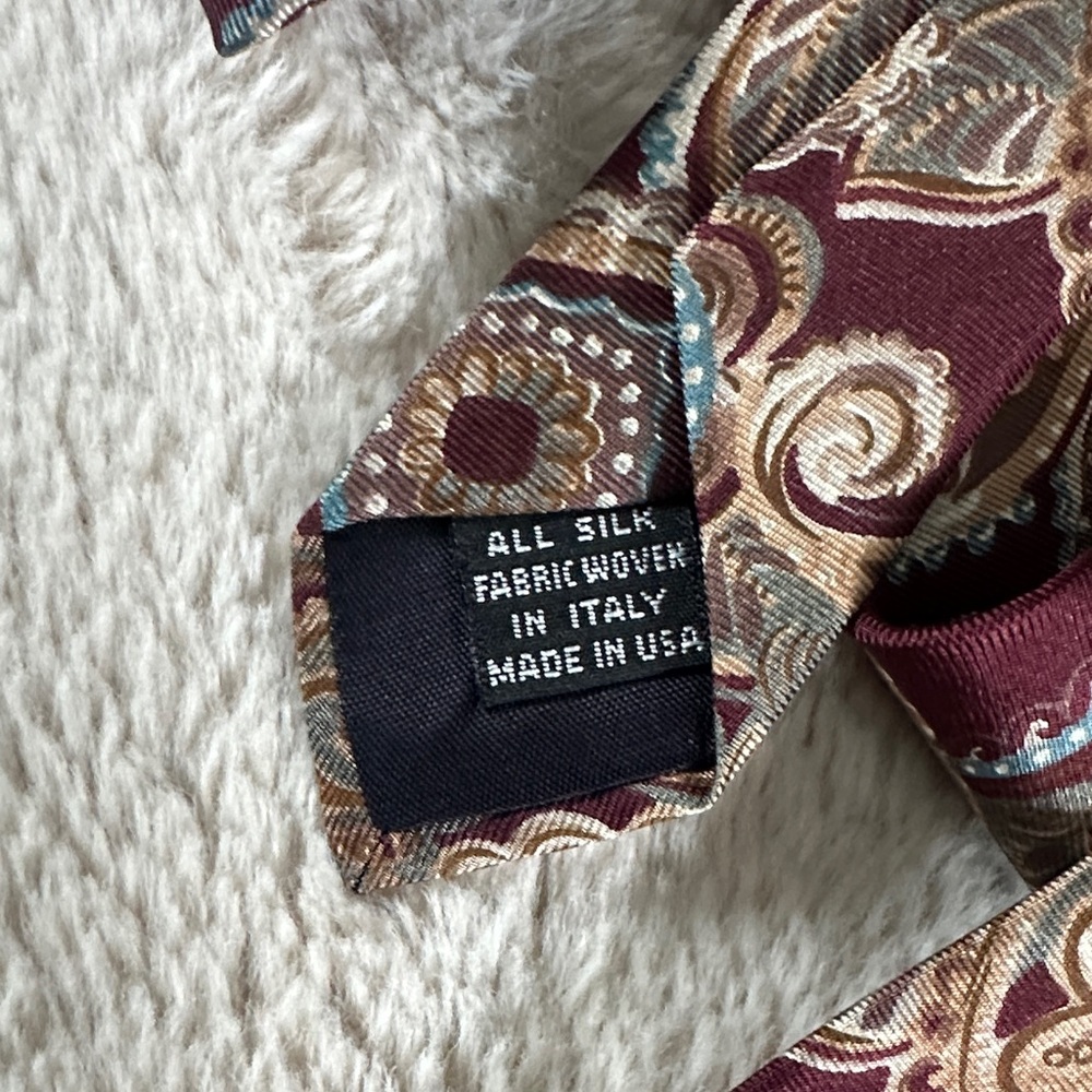 Dior Burgundy and Gold Paisley Tie - Picture 3 of 4